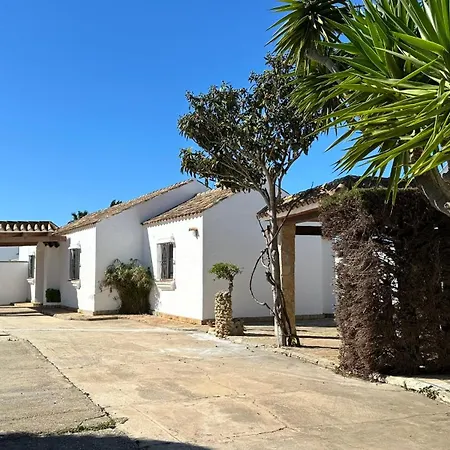 Vivienda Rural Atlantico Sur & Familias Lantställe *