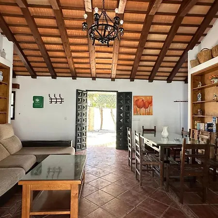 Vivienda Rural Atlantico Sur & Familias Country house